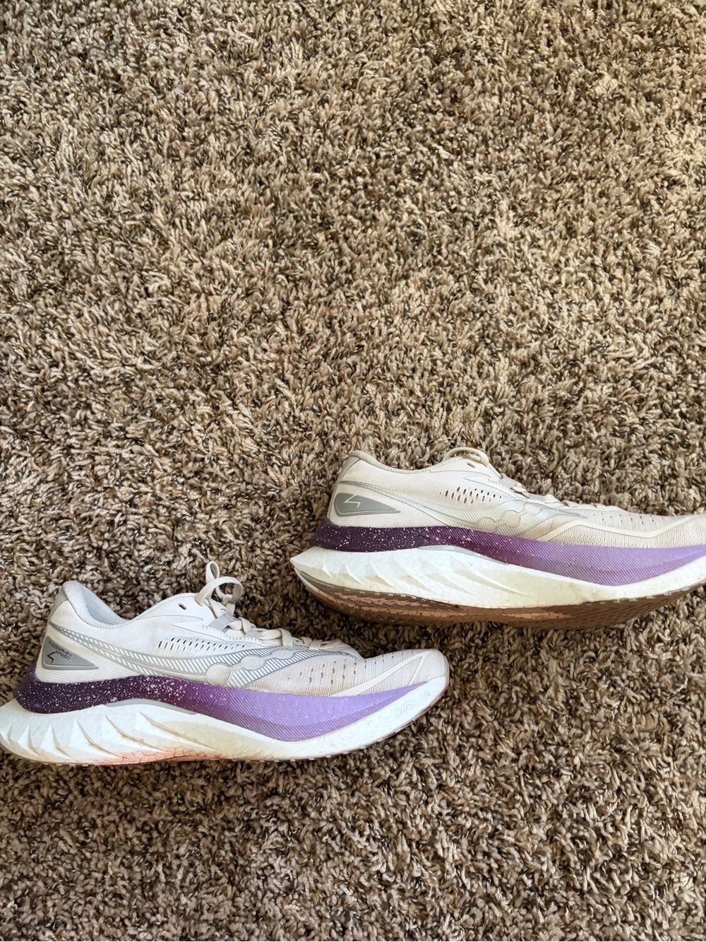 Saucony Women's endorphin speed 4 running shoes lightly used - Picture 2 of 8